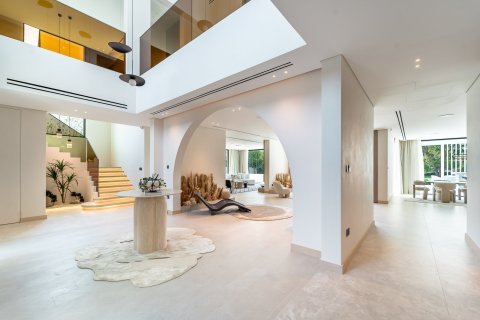 Villa en Dubai, 5 dormitorios, 568 m², № 97224 - foto 4