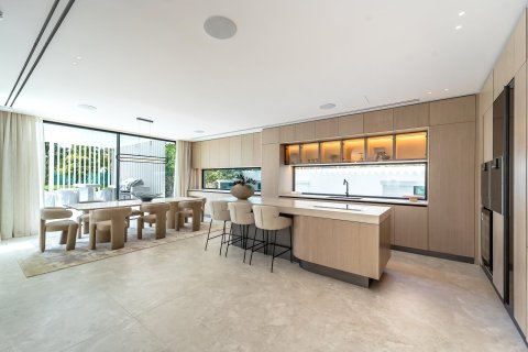 Villa en Dubai, 5 dormitorios, 568 m², № 97224 - foto 13