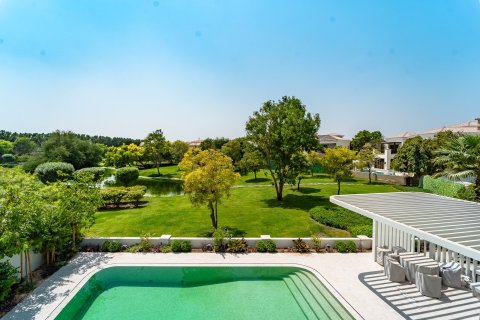 Villa en Dubai, 5 dormitorios, 568 m², № 97224 - foto 2