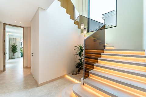 Villa en Dubai, 5 dormitorios, 568 m², № 97224 - foto 21