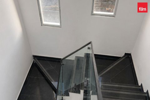 Villa à Dubai, 4 chambres, 174.7 m², № 133365 - photo 4