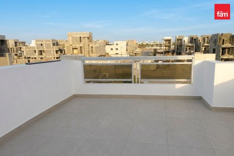 Villa à Dubai, 4 chambres, 174.7 m², № 133365 - photo 6