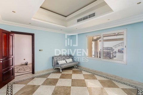 Villa in The Crescent, Palm Jumeirah, Dubai 4 bedrooms, 1079.07 sq.m. № 127441 - photo 19