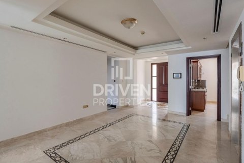 Villa in The Crescent, Palm Jumeirah, Dubai 4 bedrooms, 1079.07 sq.m. № 127441 - photo 7
