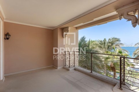 Villa in The Crescent, Palm Jumeirah, Dubai 4 bedrooms, 1079.07 sq.m. № 127441 - photo 26