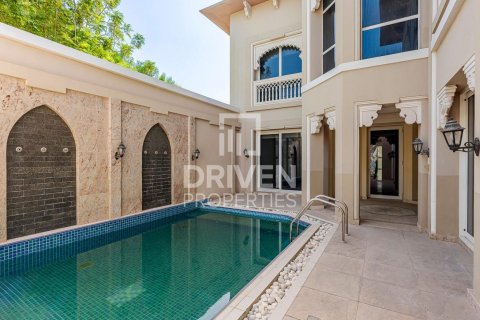 Villa in The Crescent, Palm Jumeirah, Dubai 4 bedrooms, 1079.07 sq.m. № 127441 - photo 29