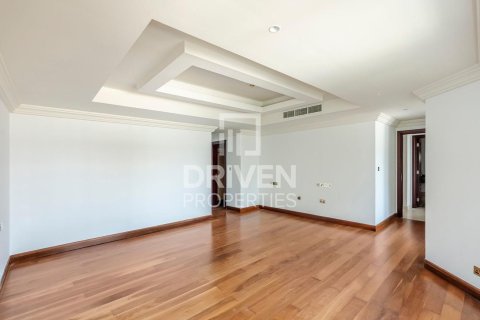 Villa in The Crescent, Palm Jumeirah, Dubai 4 bedrooms, 1079.07 sq.m. № 127441 - photo 14