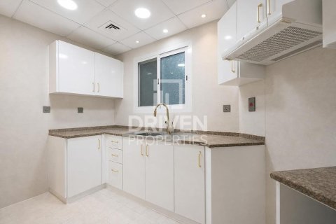 Apartment in Jumeirah Lake Towers, Dubai 3 bedrooms, 106.47 sq.m. № 127443 - photo 5