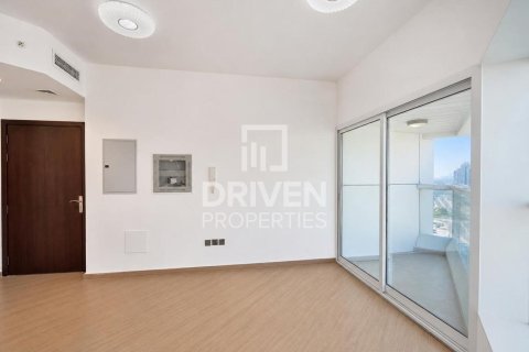 Apartment in Jumeirah Lake Towers, Dubai 3 bedrooms, 106.47 sq.m. № 127443 - photo 2