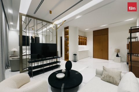 Villa in Dubai 7 bedrooms, 960 sq.m. № 108980 - photo 12