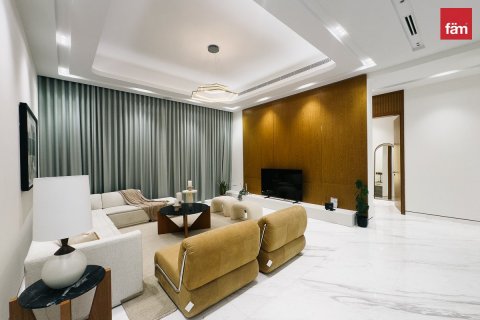 Villa in Dubai 7 bedrooms, 960 sq.m. № 108980 - photo 21