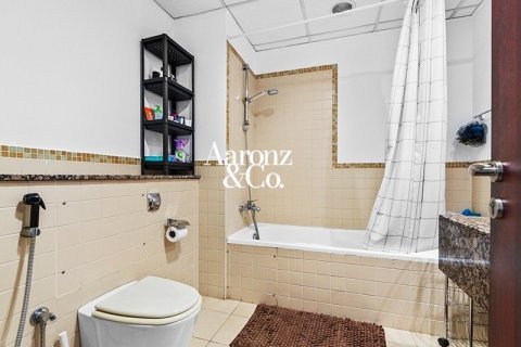 Appartement à Jumeirah Beach Residence, Dubai, 2 chambres, 128 m², № 137599 - photo 7