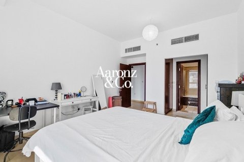 Appartement à Jumeirah Beach Residence, Dubai, 2 chambres, 128 m², № 137599 - photo 8