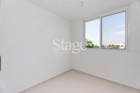 Townhouse in Dubai 4 bedrooms, 112 sq.m. № 137600 - photo 8