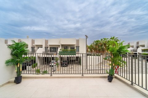 فيلا في دبي 4 غرف نوم, 334 م² رقم 96877 - صورة 12