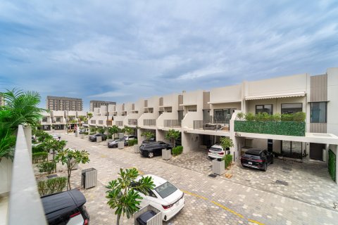 فيلا في دبي 4 غرف نوم, 334 م² رقم 96877 - صورة 15