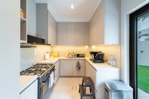 فيلا في دبي 4 غرف نوم, 334 م² رقم 96877 - صورة 6