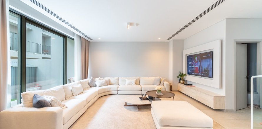 فيلا في دبي 4 غرف نوم, 334 م² رقم 96877