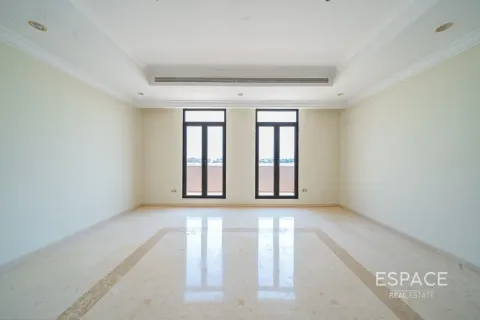 Villa en Palm Jumeirah, Dubai, 6 dormitorios, 725 m², № 122413 - foto 13