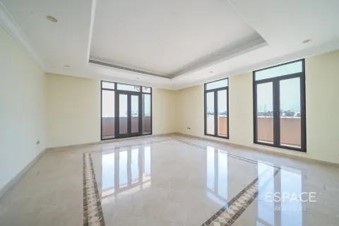 Villa en Palm Jumeirah, Dubai, 6 dormitorios, 725 m², № 122413 - foto 9