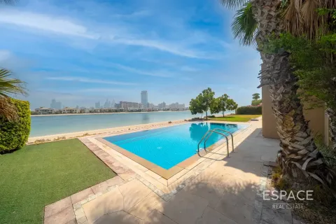 Villa en Palm Jumeirah, Dubai, 6 dormitorios, 725 m², № 122413 - foto 21