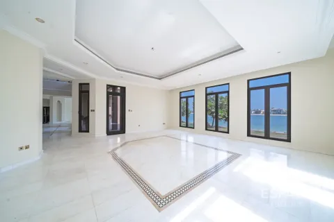 Villa en Palm Jumeirah, Dubai, 6 dormitorios, 725 m², № 122413 - foto 3