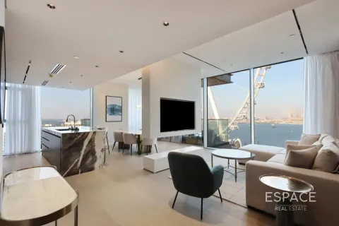 Apartment in Bluewaters, Dubai 3 bedrooms, 196 sq.m. № 122412