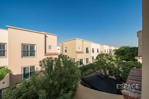Villa in Villanova, Dubai Land, Dubai 4 bedrooms, 209 sq.m. № 122414 - photo 14