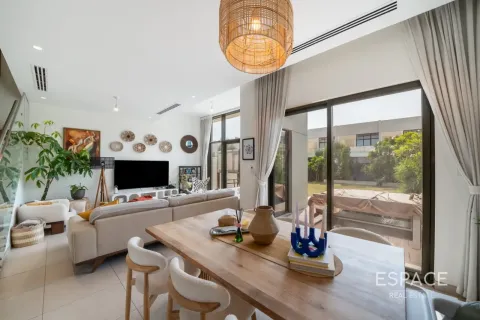 Adosado en Al Furjan, Dubai, 3 dormitorios, 244 m², № 122303 - foto 9