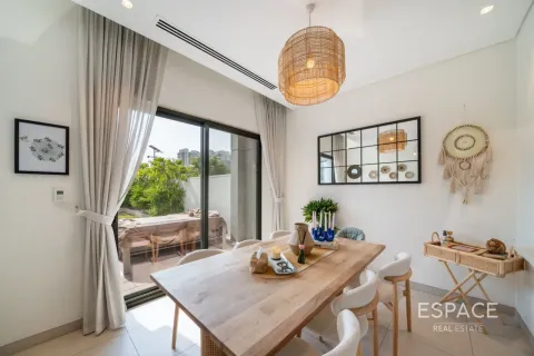 Adosado en Al Furjan, Dubai, 3 dormitorios, 244 m², № 122303 - foto 10