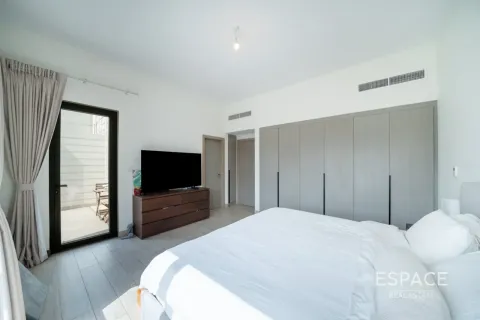 Adosado en Al Furjan, Dubai, 3 dormitorios, 244 m², № 122303 - foto 2