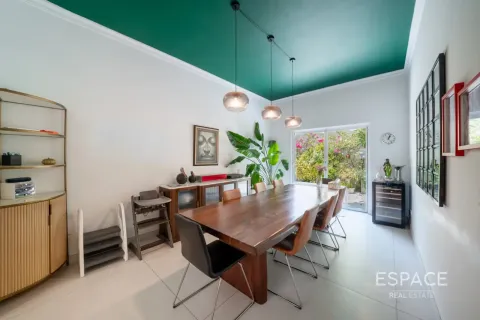 Villa en Meadows, Dubai, 3 dormitorios, 320 m², № 122298 - foto 16