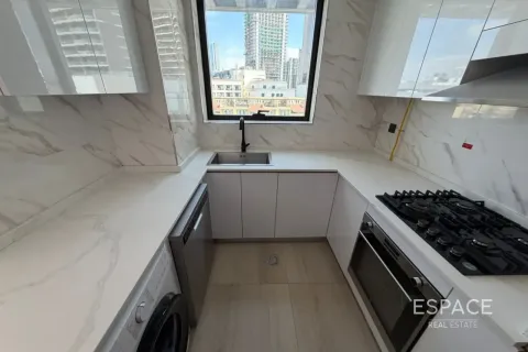 Apartamento en Jumeirah Village Circle, Dubai, 2 dormitorios, 111 m², № 122302 - foto 11