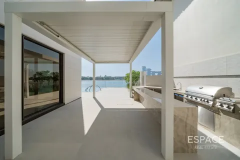 Villa en Palm Jumeirah, Dubai, 5 dormitorios, 658 m², № 122300 - foto 4