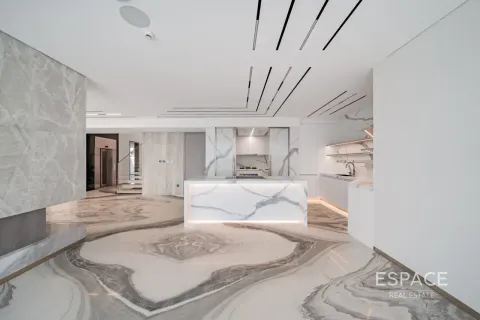 Villa en Palm Jumeirah, Dubai, 5 dormitorios, 658 m², № 122300 - foto 6