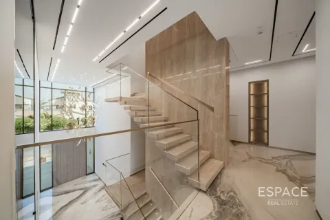 Villa en Palm Jumeirah, Dubai, 5 dormitorios, 658 m², № 122300 - foto 9