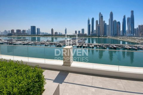 Apartment in EMAAR Beachfront, Dubai Harbour, Dubai 2 bedrooms, 111.39 sq.m. № 140954 - photo 24