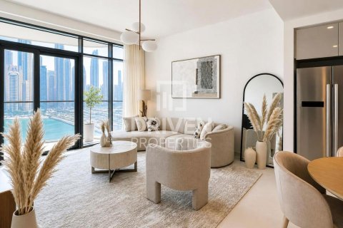 Apartment in EMAAR Beachfront, Dubai Harbour, Dubai 2 bedrooms, 111.39 sq.m. № 140954 - photo 2
