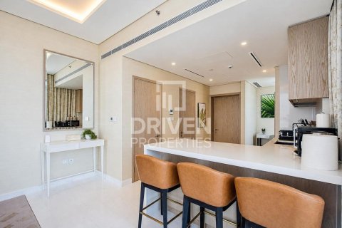 Apartment in The Palm Tower, Palm Jumeirah, Dubai 1 bedroom, 103.03 sq.m. № 140953 - photo 2