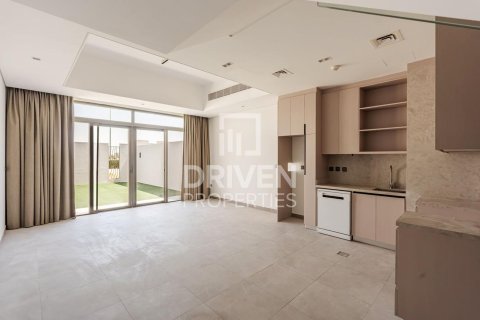 Townhouse in Mohammed Bin Rashid City, Dubai 2 bedrooms, 133.78 sq.m. № 140955 - photo 2