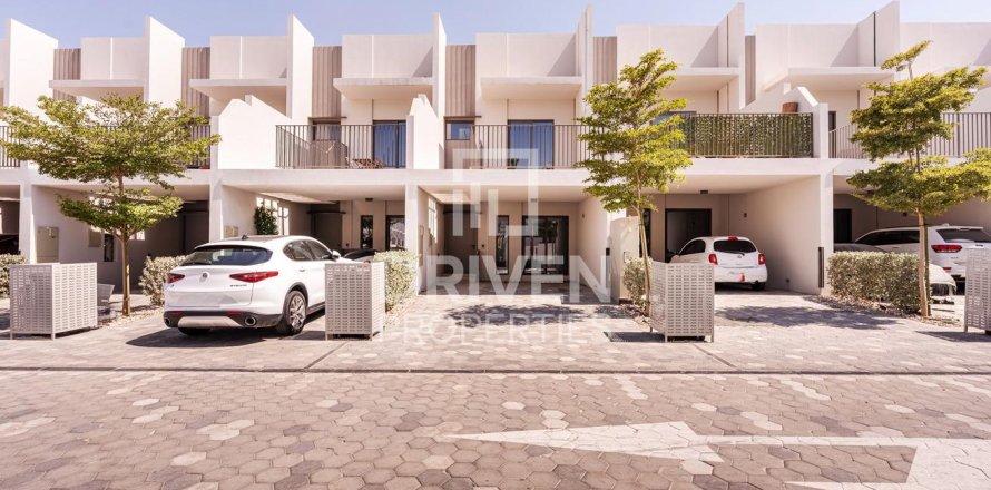 Townhouse in Mohammed Bin Rashid City, Dubai 2 bedrooms, 133.78 sq.m. № 140955