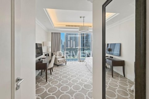 Apartamento en Downtown Dubai (Downtown Burj Dubai), Dubai, 2 dormitorios, 162.67 m², № 140952 - foto 6