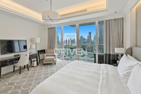 Apartamento en Downtown Dubai (Downtown Burj Dubai), Dubai, 2 dormitorios, 162.67 m², № 140952 - foto 5