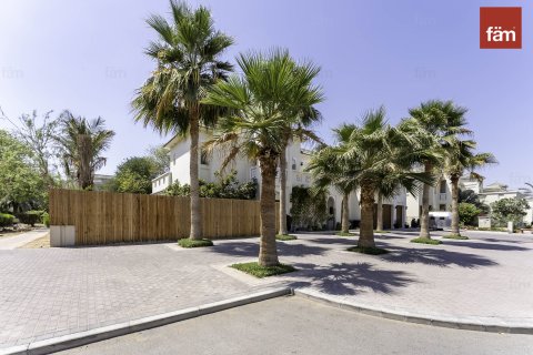 Villa in Al Furjan, Dubai 6 bedrooms, 875 sq.m. № 114076 - photo 21