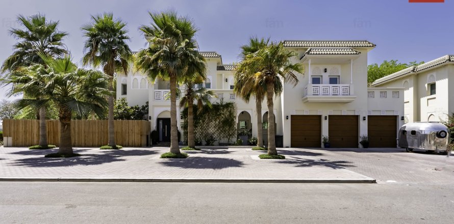 Villa in Al Furjan, Dubai 6 bedrooms, 875 sq.m. № 114076
