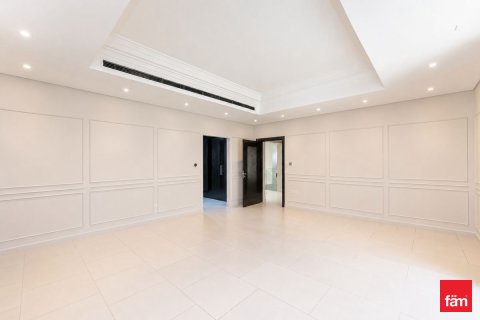 Villa in Al Furjan, Dubai 6 bedrooms, 875 sq.m. № 114076 - photo 12