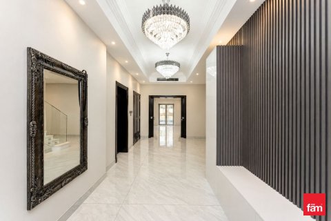 Villa in Al Furjan, Dubai 6 bedrooms, 875 sq.m. № 114076 - photo 5
