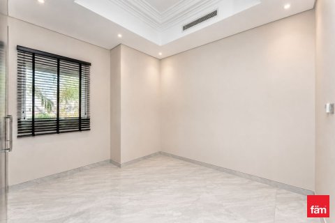 Villa in Al Furjan, Dubai 6 bedrooms, 875 sq.m. № 114076 - photo 20