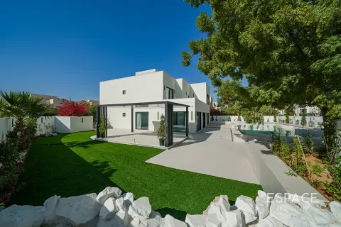 Villa en Meadows, Dubai, 4 dormitorios, 388 m², № 122307 - foto 18