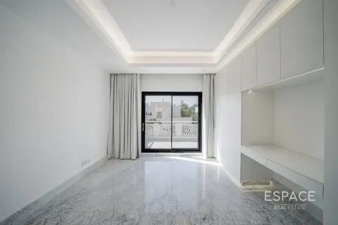 Villa en Meadows, Dubai, 4 dormitorios, 388 m², № 122307 - foto 3